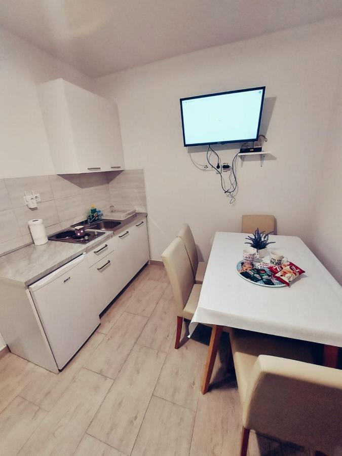 Apartmani Butigan-Tiha Luka نيوم المظهر الخارجي الصورة