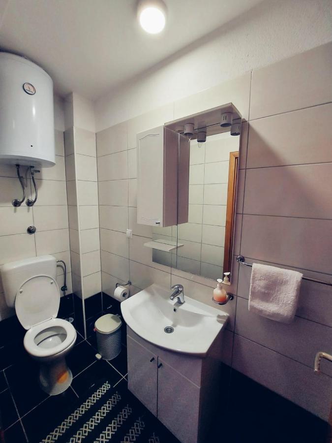 Apartmani Butigan-Tiha Luka نيوم المظهر الخارجي الصورة