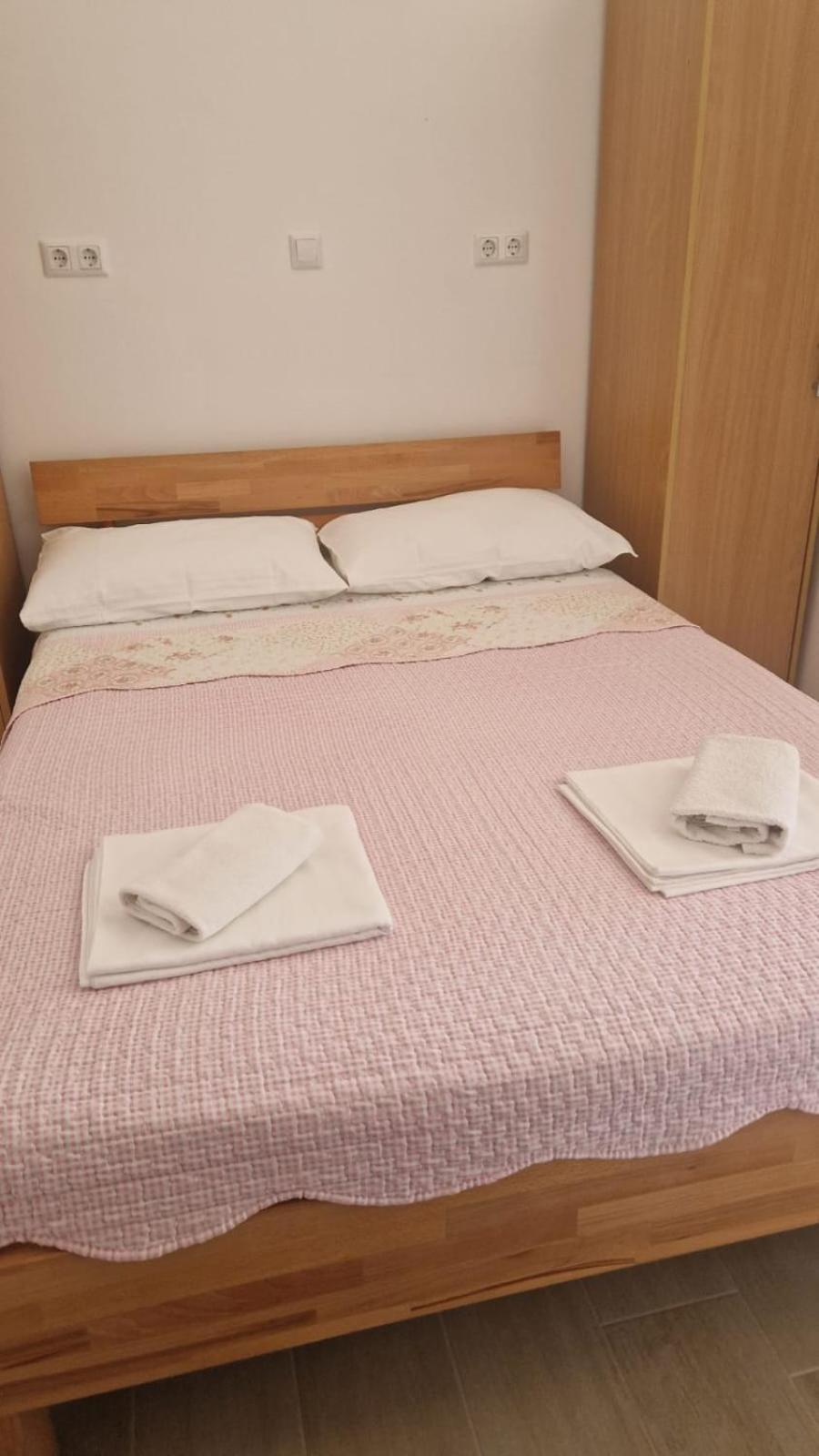 Apartmani Butigan-Tiha Luka نيوم المظهر الخارجي الصورة
