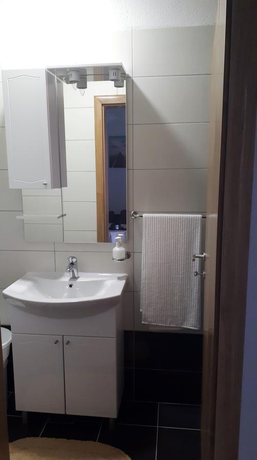 Apartmani Butigan-Tiha Luka نيوم المظهر الخارجي الصورة