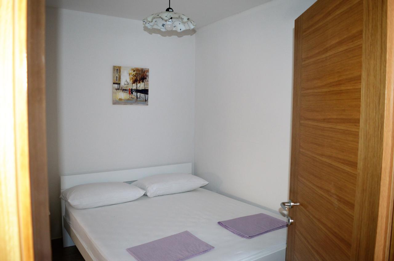 Apartmani Butigan-Tiha Luka نيوم المظهر الخارجي الصورة